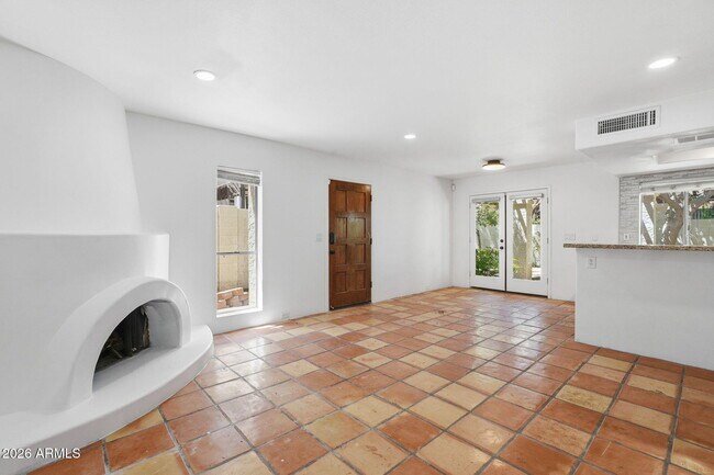 Building Photo - 8825 S 48th St