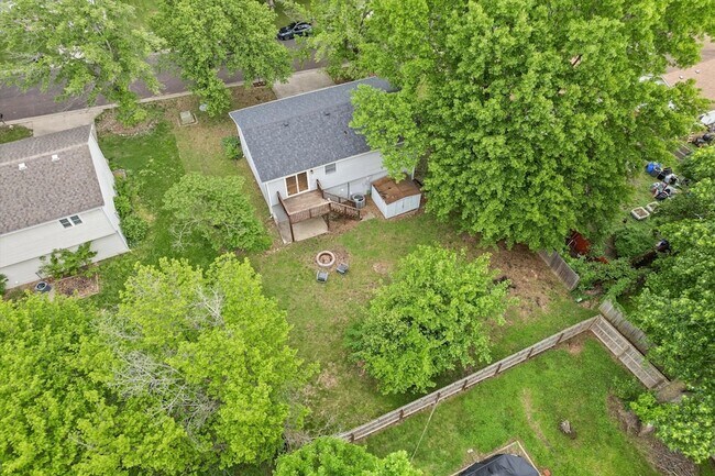 Building Photo - 4512 Salem Dr