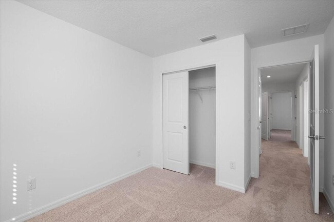 Building Photo - 5756 Haven Ter