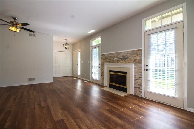 Building Photo - 1216 Tennyson Ln