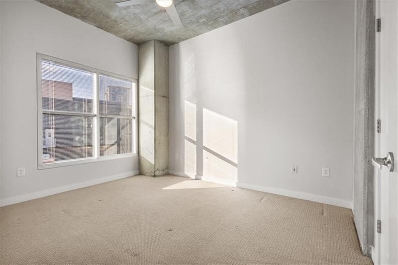 Building Photo - 250 Pharr Rd NE