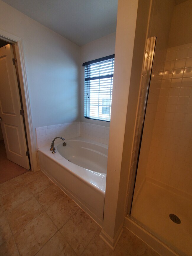 Building Photo - 13973 Catalina Dr