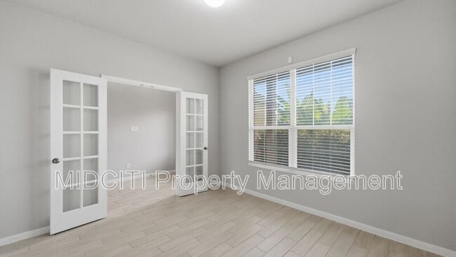 Building Photo - 1858 Lauter Ln