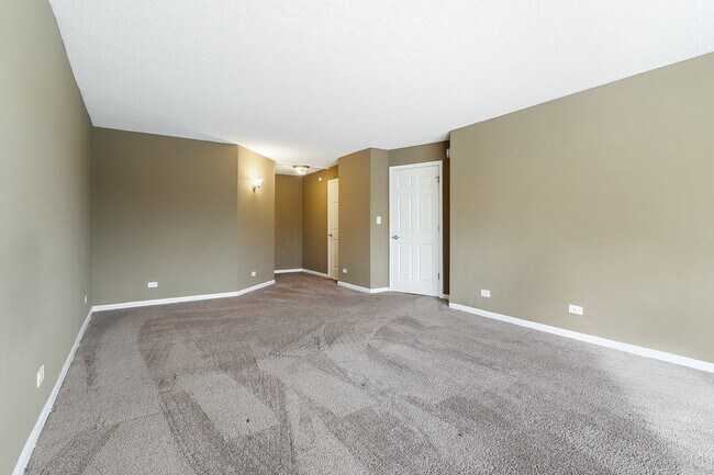Building Photo - 470 Fawell Blvd