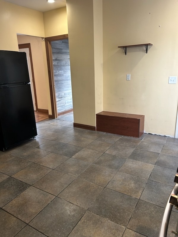 Building Photo - 1434 Elm St