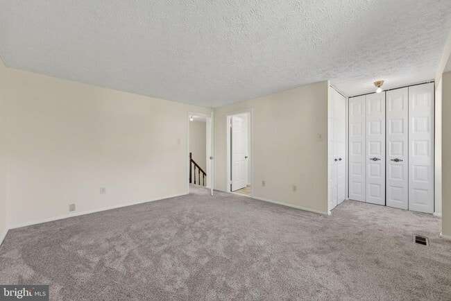 Building Photo - 8123 Steeple Chase Ct