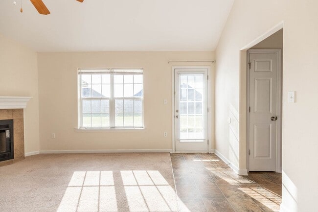 Building Photo - ST. MARTIN SCHOOL DISTRICT - 3 BED 2 BATH ...