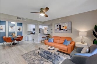 Building Photo - 7885 W Flamingo Rd