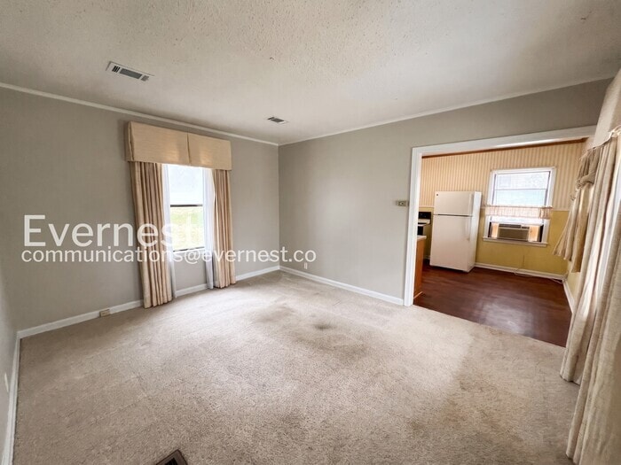 Building Photo - 6700 Westover Dr