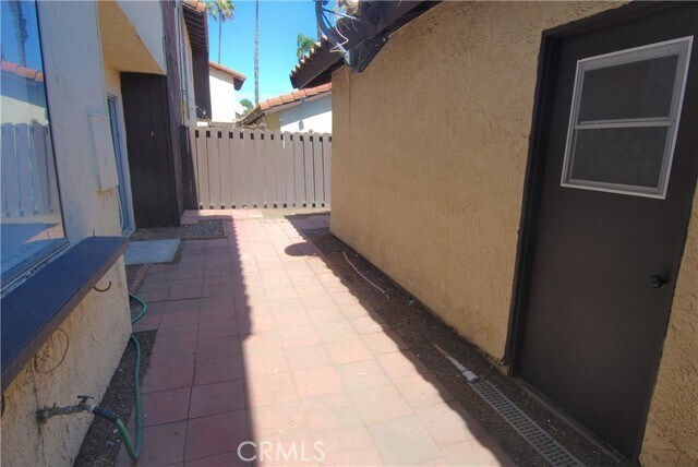 Building Photo - 1097 S Santo Antonio Dr