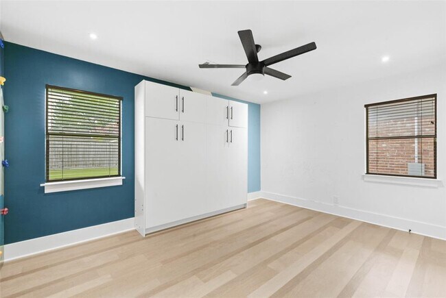 Building Photo - 2703 Tannehill Dr