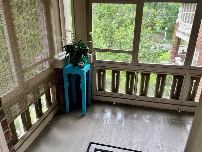 Building Photo - 1720 Harbert Ave