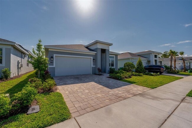 Building Photo - 887 Lk Hl Wy