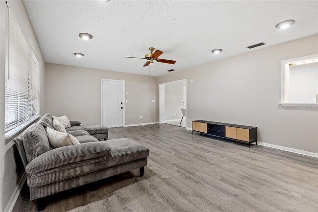 Building Photo - 2700 67th St N