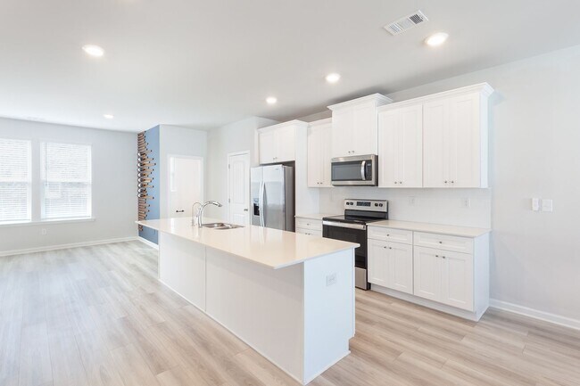 Building Photo - Newly Constructed 3bd/3.5ba w/ Gym, Min From Airport and Downtown Hapeville!