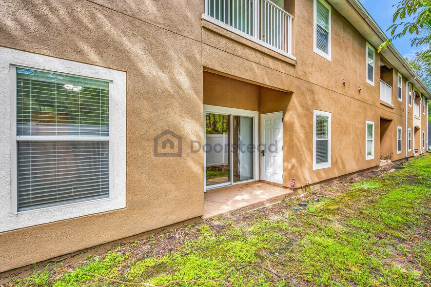 Building Photo - 7920 Merrill Rd