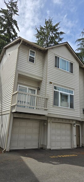 Building Photo - 620 SW 155th St