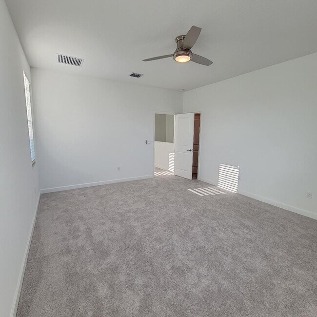Building Photo - 8978 Zevon Ct