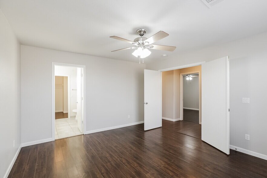 Building Photo - 10637 W Nez Perce St