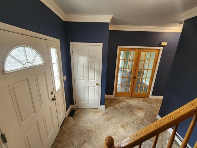 Building Photo - 30 Mary Ann Way