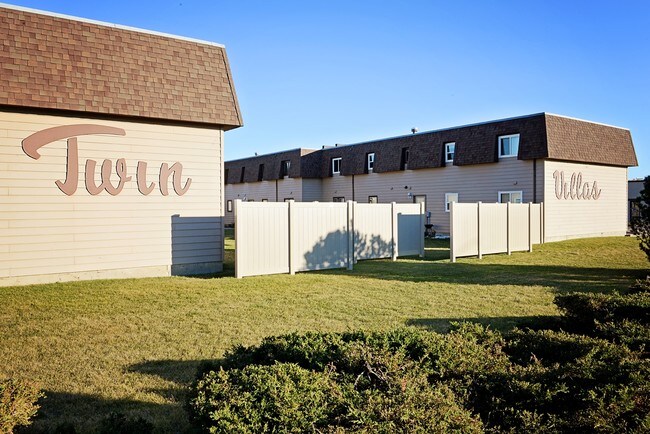 Primary Photo - Twin Villas