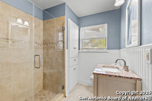 Building Photo - 4414 Tropical Dr