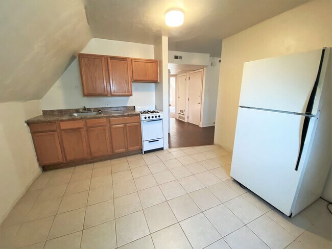 Building Photo - Highland Park - Apartments For Rent In Pit...