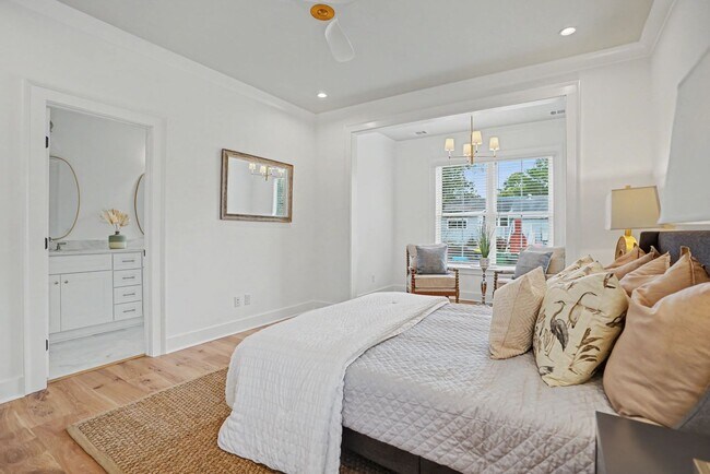 Building Photo - 3 Bedroom Home near Parkside in Savannah