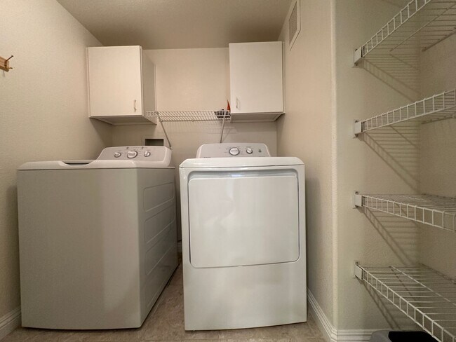 Building Photo - Finisterre Condo