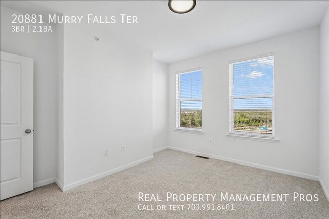 Building Photo - 20881 Murry Falls Ter