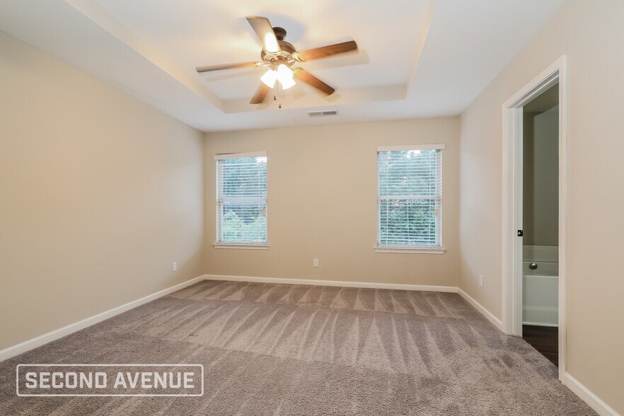 Building Photo - 217 Magnaview Dr
