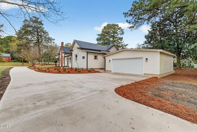 Building Photo - Earn Wealth While Leasing - Like a Homeowner - Lease to Own