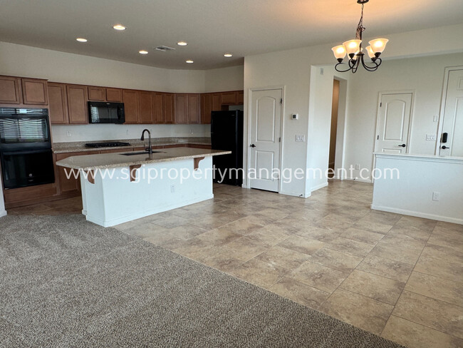 Building Photo - 748 S 201st Ln