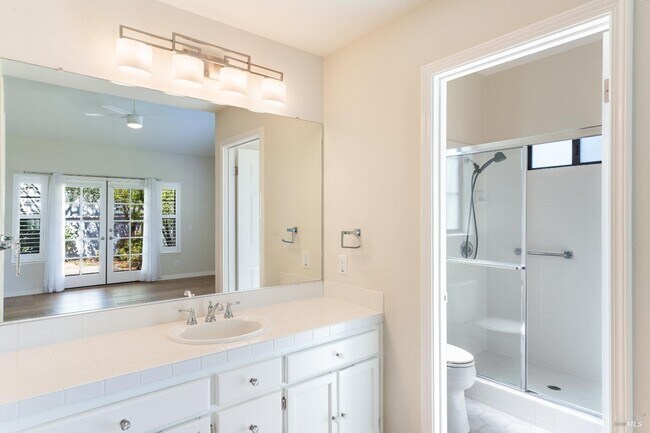 Building Photo - 1100 Princeton Dr