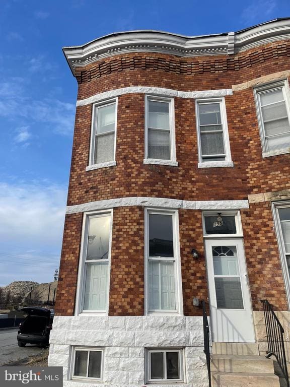 Building Photo - 1950 Mosher St