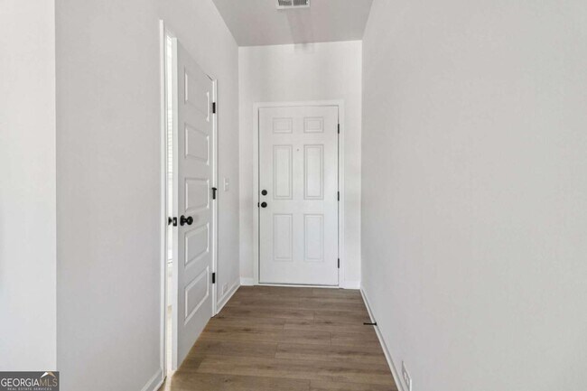 Building Photo - 708 Shetland Trl