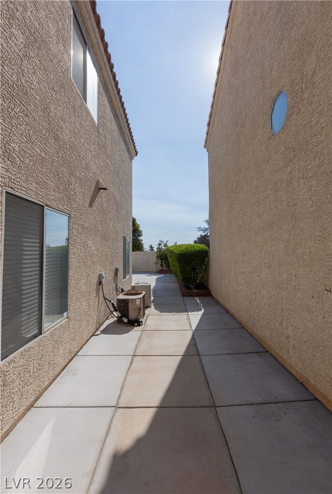 Building Photo - 1516 Pacific Terrace Dr