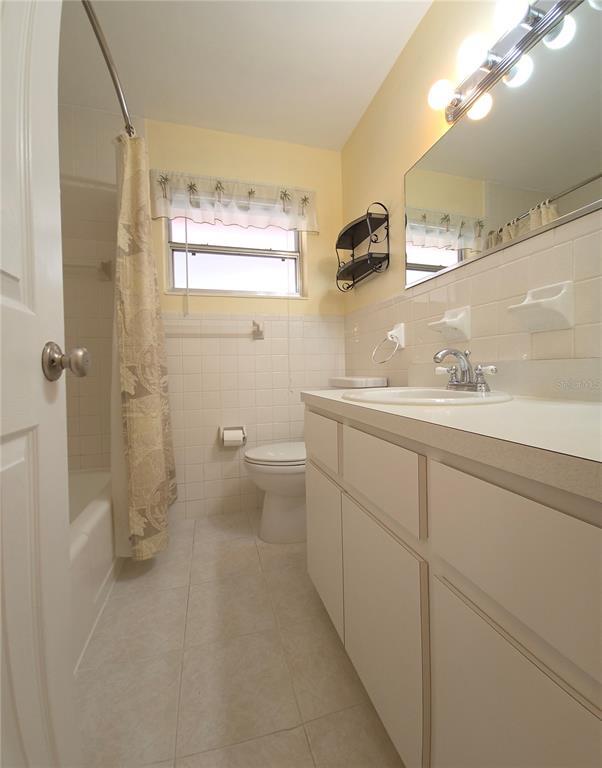 Building Photo - 6220 5th Ave S