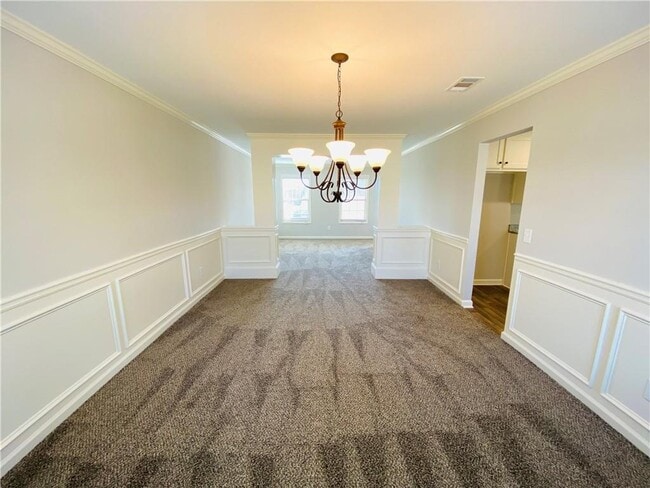 Building Photo - 1825 Miller Lake Dr