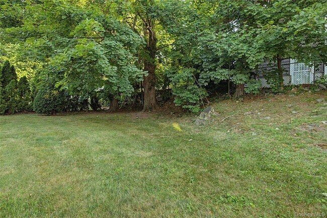 Building Photo - 6 Westwind Rd