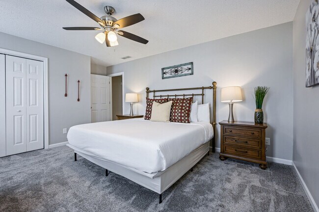 Building Photo - 31 Middleton Ct