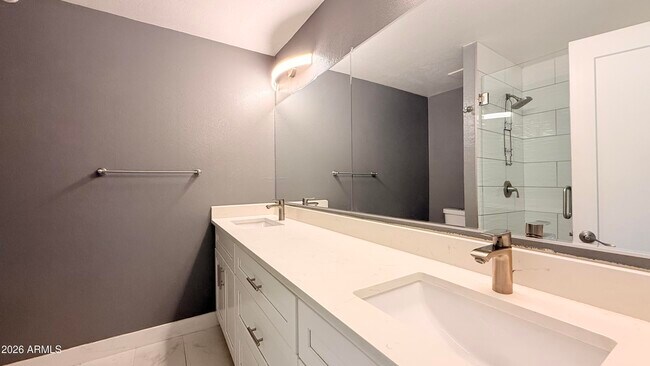 Building Photo - 3919 N 85th St