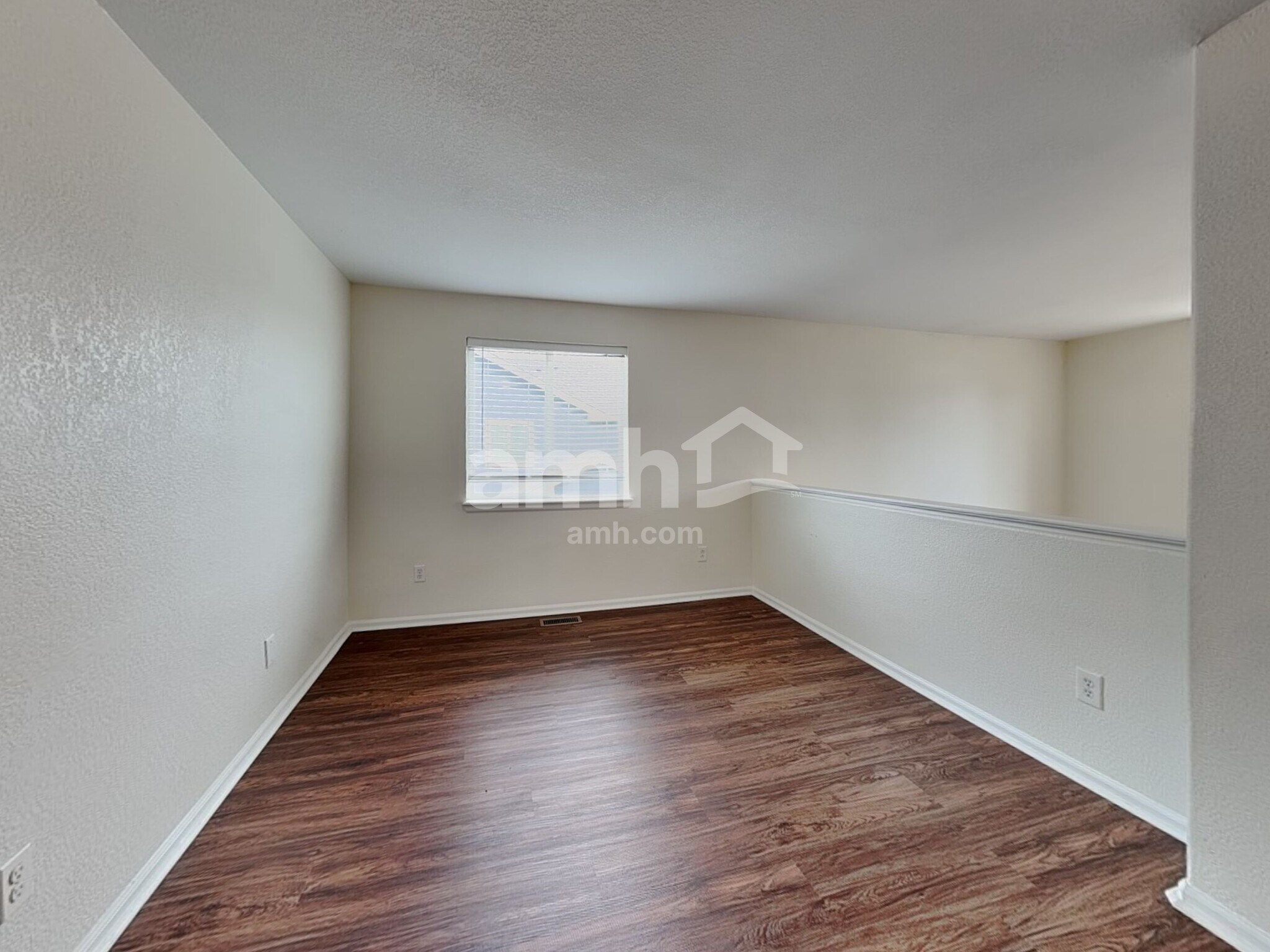 Building Photo - 10656 E 113th Ave