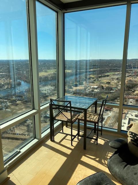 Building Photo - 300 Bowie St