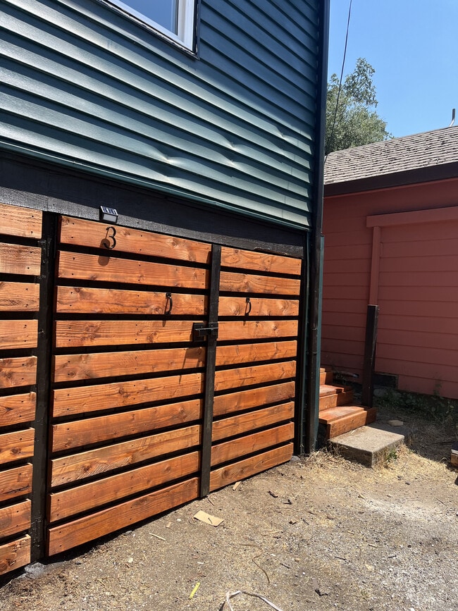 Building Photo - 3093 Spanish Ravine Rd