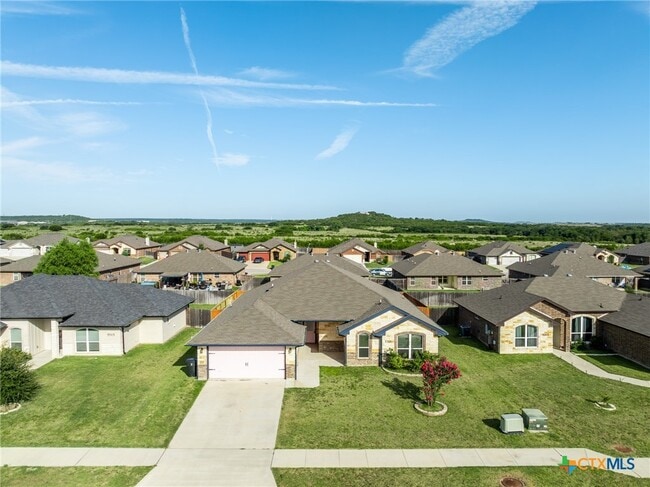 Building Photo - 5301 Primavera Ln