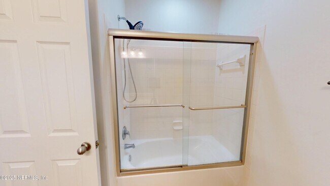 Building Photo - 5663 Greenland Rd