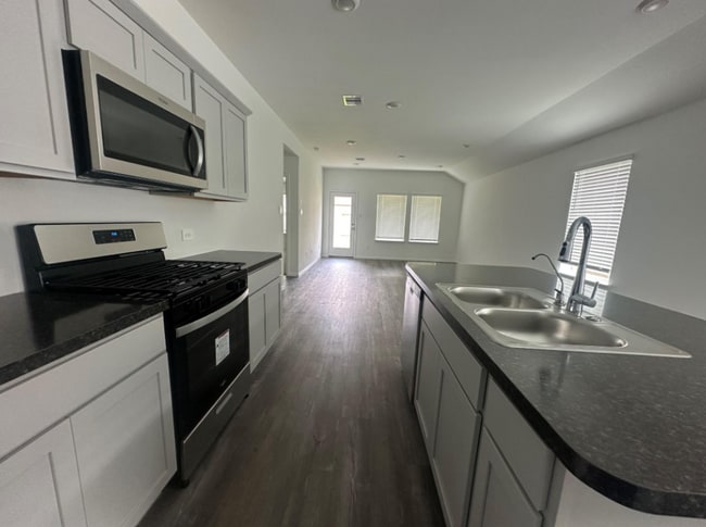 Building Photo - 6059 Diamond Vis Ct