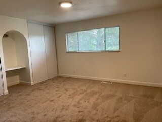 Building Photo - 2228 Curtis Dr