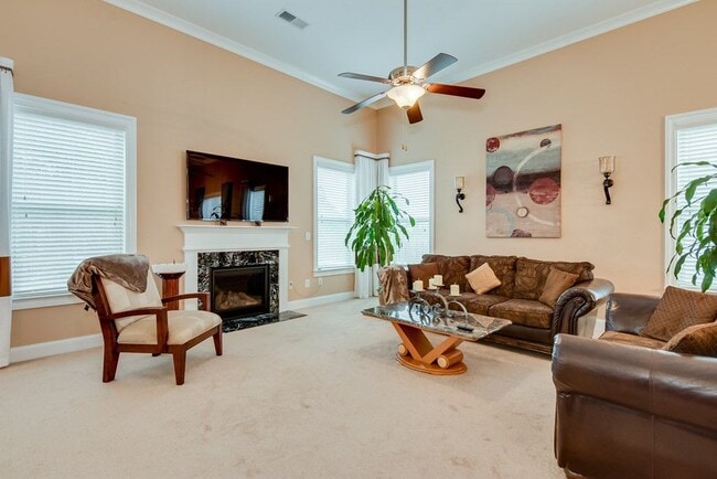 Building Photo - 4717 Southwind Rd